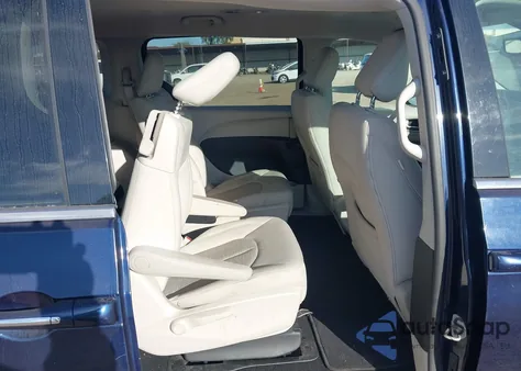 2018 Chrysler Pacifica Hybrid Touring Plus z USA, uszkodzony, nr VIN 2C4RC1H72JR332972